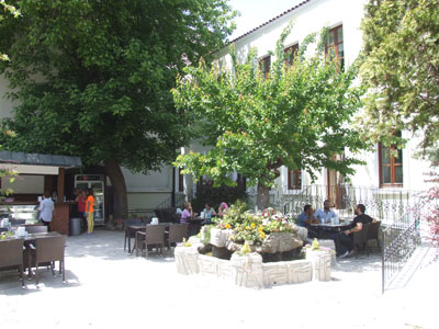 Çanakkale Evi`nde yöresel lezzetler 